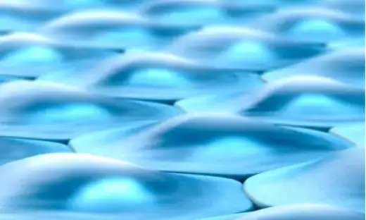 비뇨기과 전문의가 환자의 증상을 파악하고 검사를 진행합니다.